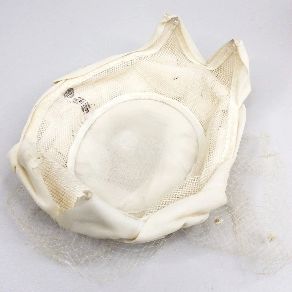 Vintage Women's Chiffon Pillbox Hat Lace Overlay Ruffled Ivory Cream 50s 60s